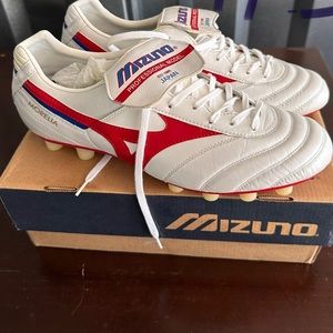 Mizuno soccer shoes